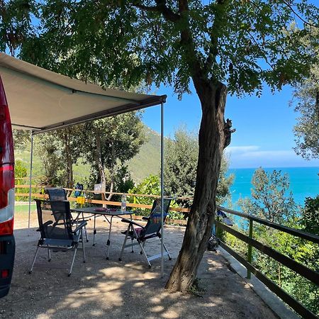Camping Village Internazionale Sirolo Esterno foto