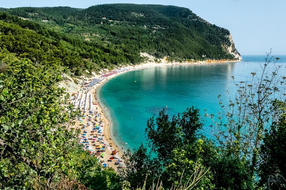 Camping Village Internazionale Sirolo Esterno foto