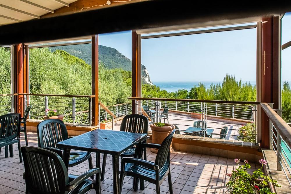 Camping Village Internazionale Sirolo Esterno foto